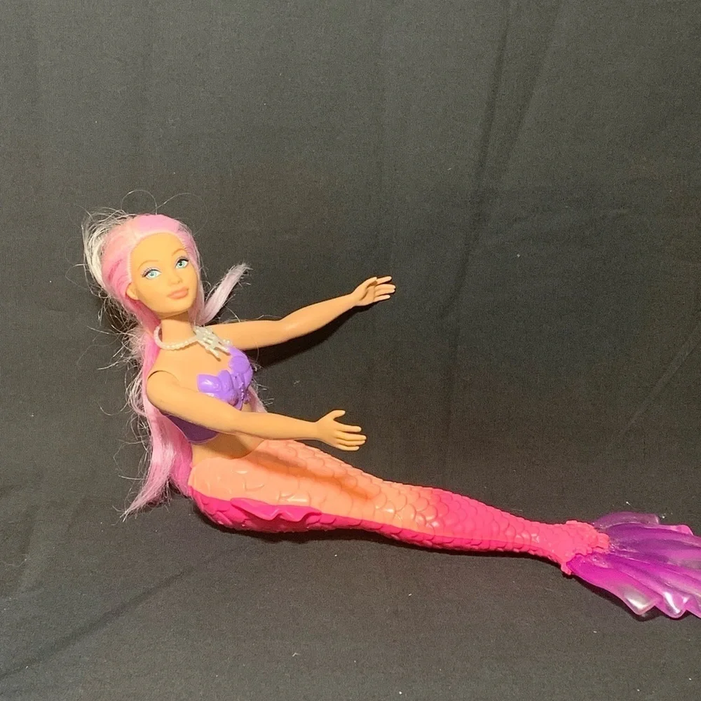 Barbie Mermaid Doll, Pink Hair